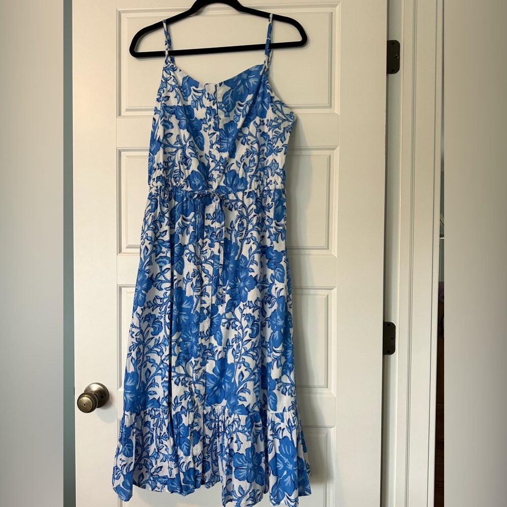 Vineyard Vines size medium dress